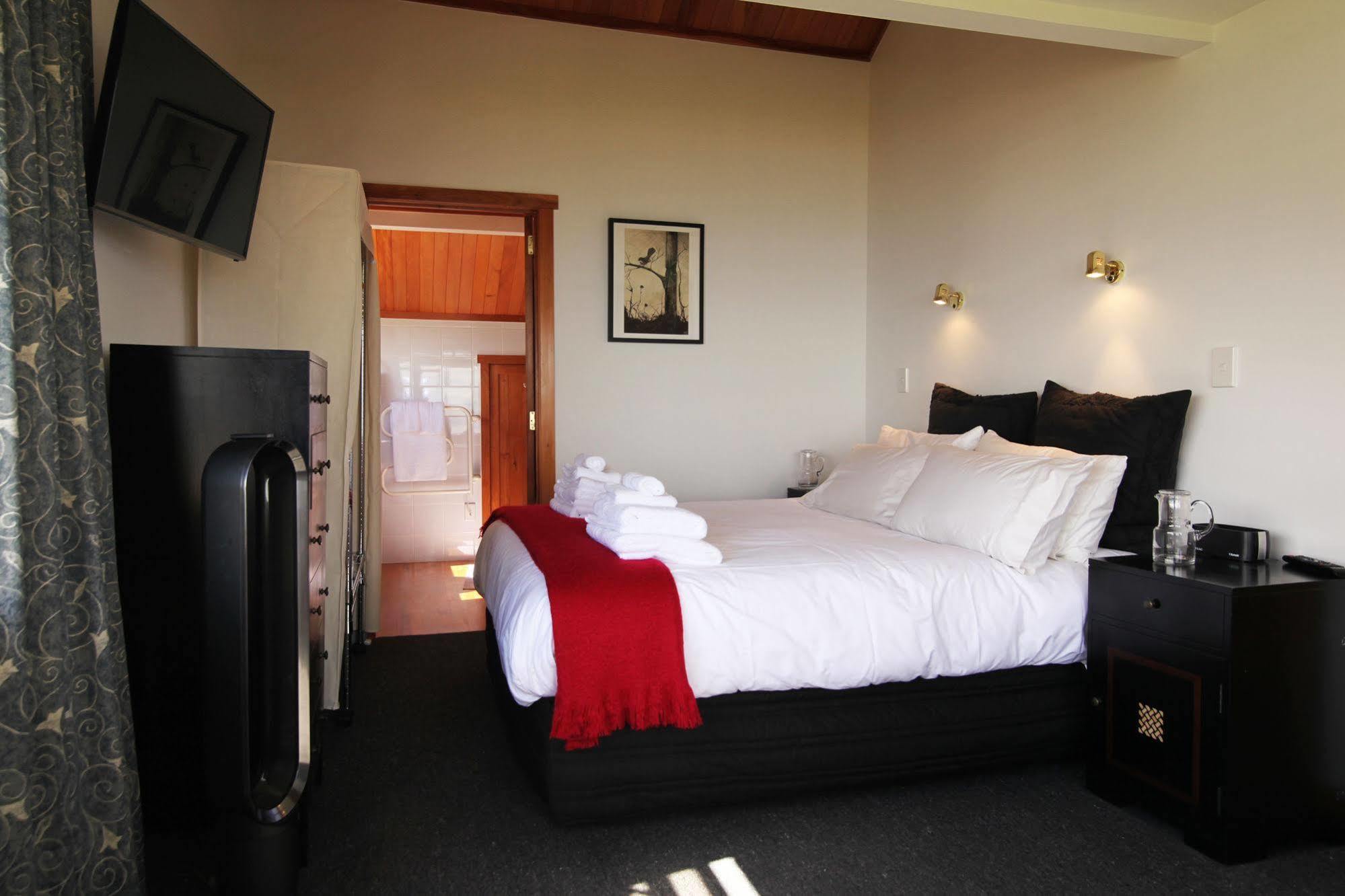 Te Puru Beach Lodge Экстерьер фото
